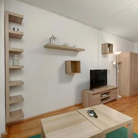 Apartament Inviting On Decebal Boulevard In Bukareszt