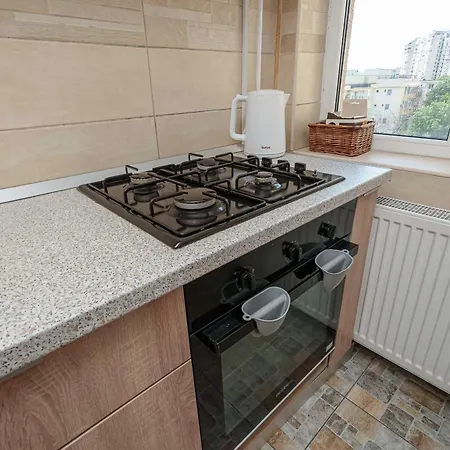 Inviting On Decebal Boulevard In Boekarest