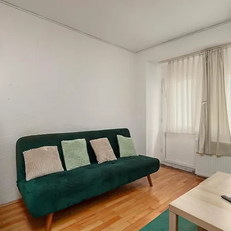 Inviting On Decebal Boulevard In *