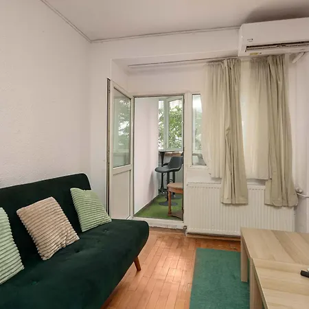Apartament Inviting On Decebal Boulevard In *