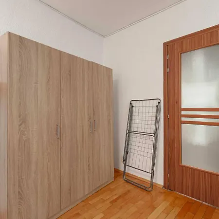 Apartament Inviting On Decebal Boulevard In Bucureşti