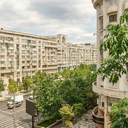 Apartament Inviting On Decebal Boulevard In *