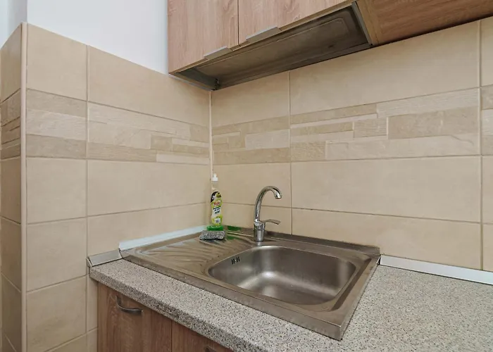 Inviting On Decebal Boulevard In