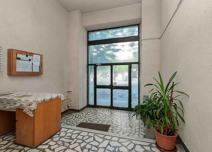 Inviting On Decebal Boulevard In Bukarest